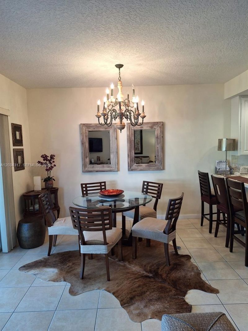 2104 Tigris Dr, West Palm Beach, FL 33411 Photo