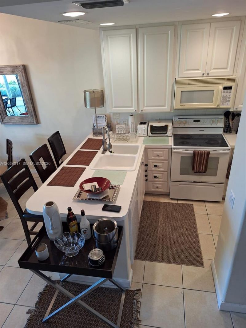 2104 Tigris Dr, West Palm Beach, FL 33411 Photo