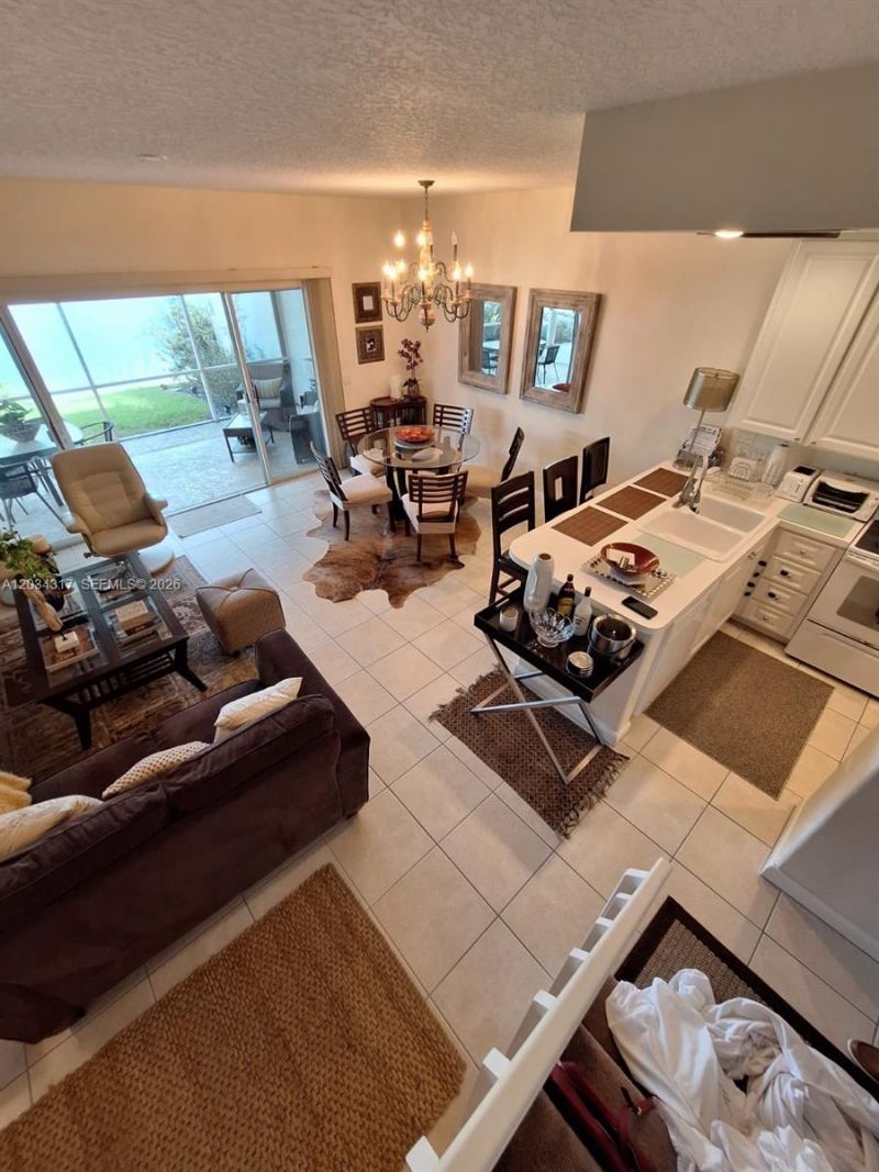 2104 Tigris Dr, West Palm Beach, FL 33411 Photo
