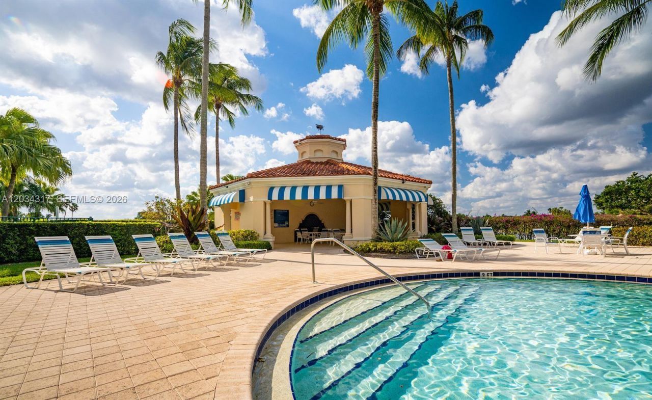 2104 Tigris Dr, West Palm Beach, FL 33411 Photo
