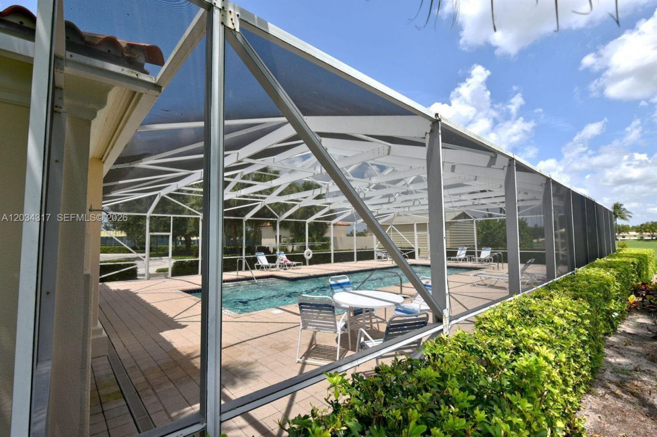 2104 Tigris Dr, West Palm Beach, FL 33411 Photo