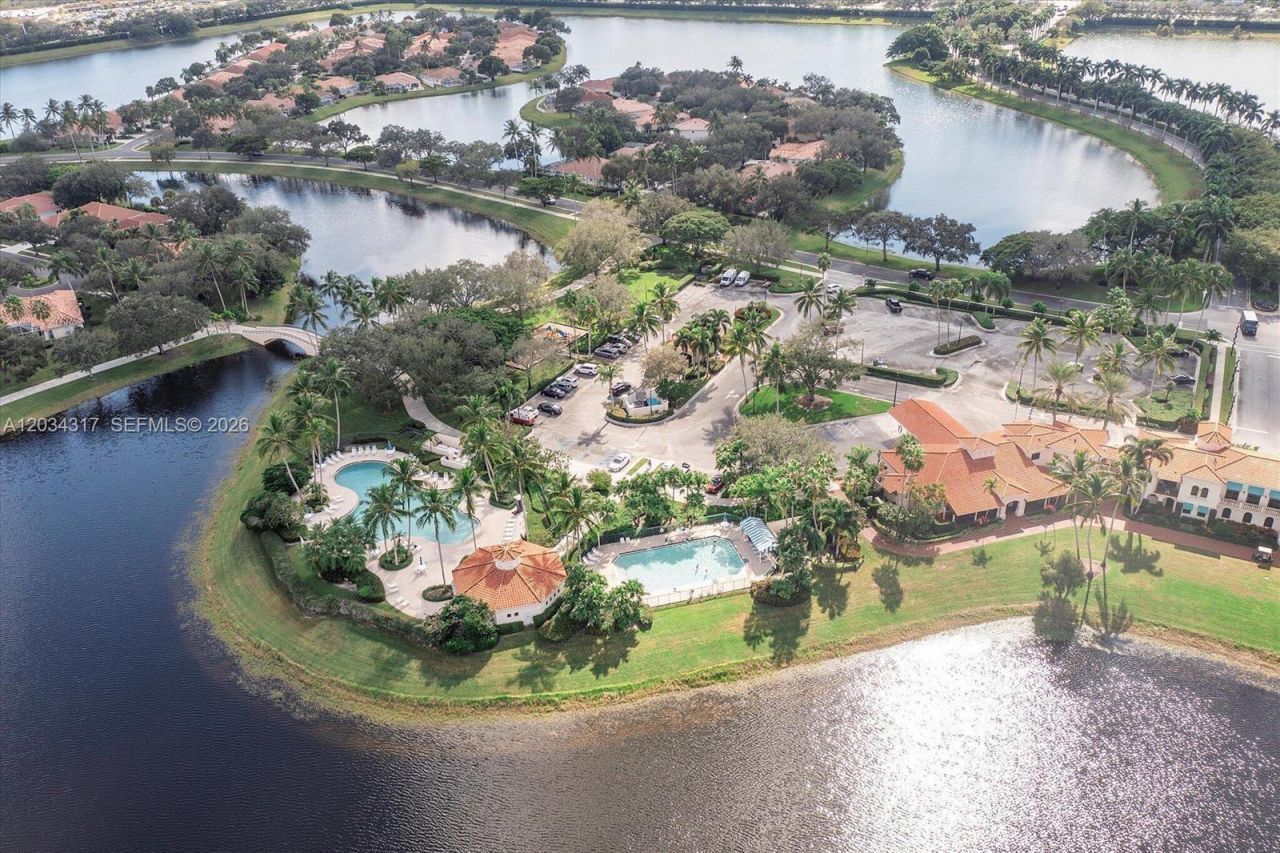 2104 Tigris Dr, West Palm Beach, FL 33411 Photo