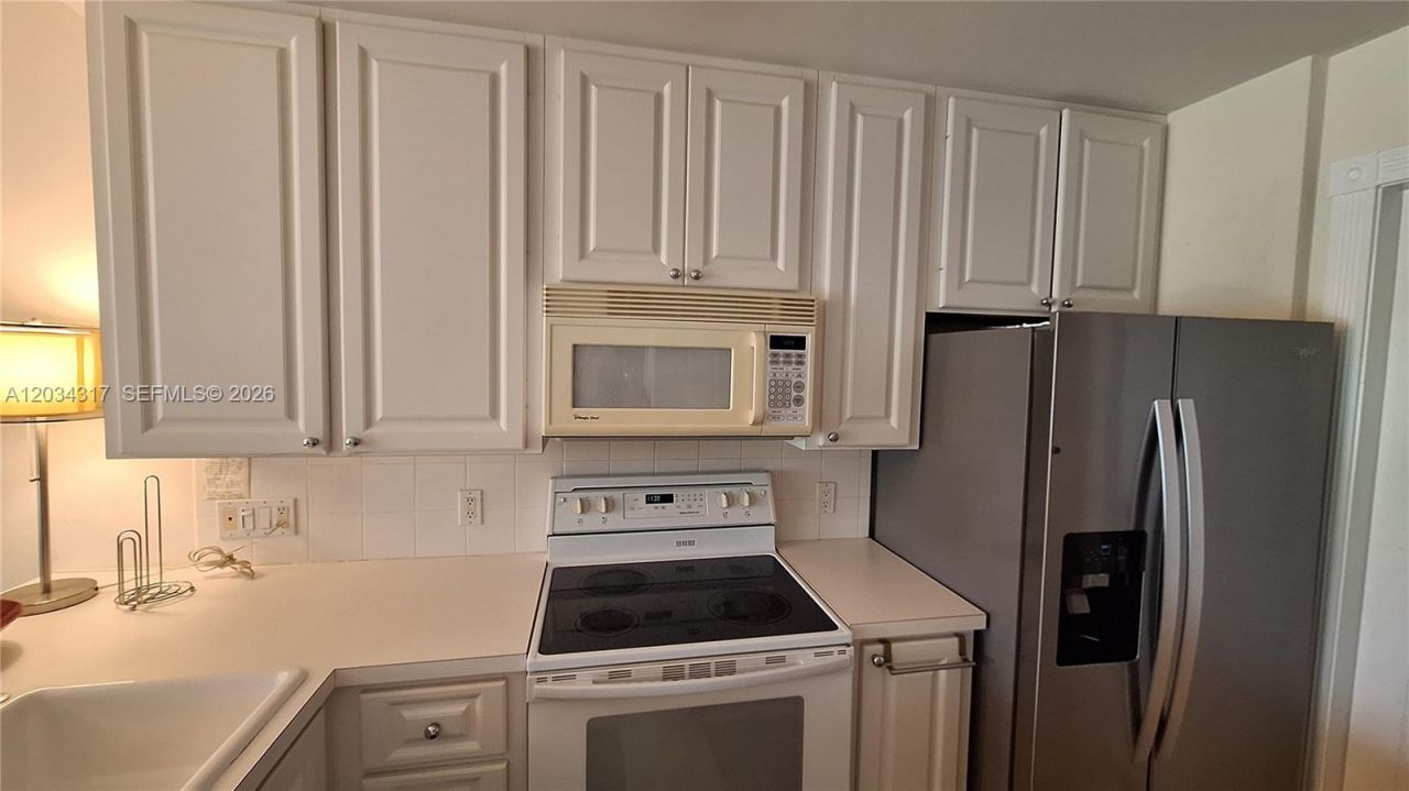 2104 Tigris Dr, West Palm Beach, FL 33411 Photo