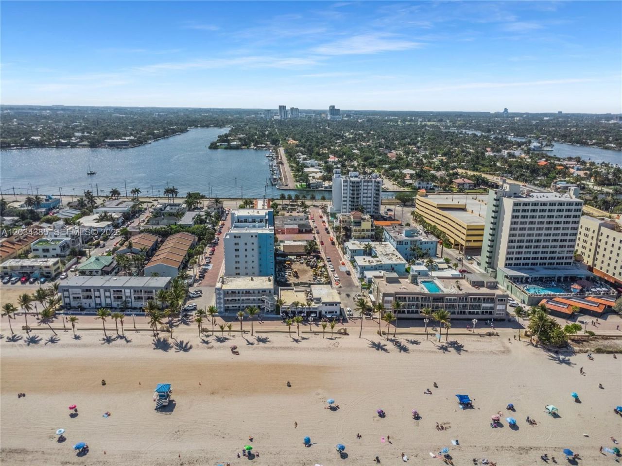 300 Van Buren St , Hollywood, FL 33019 Photo