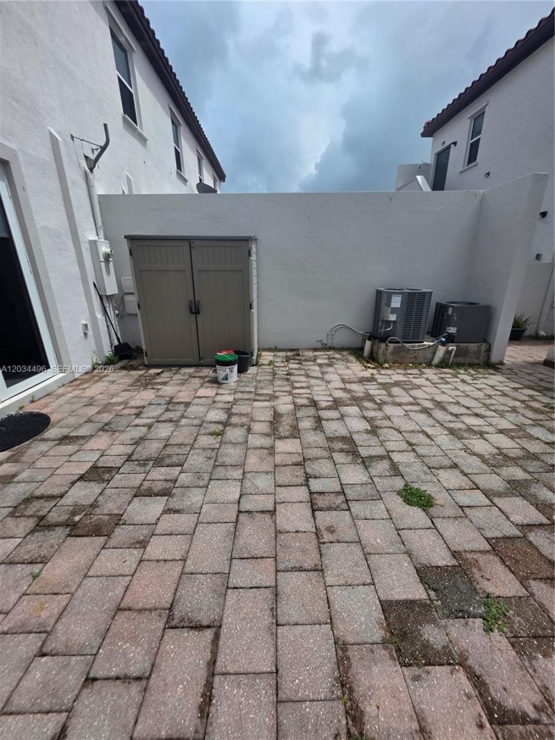 9424 SW 171st Pl , Miami, FL 33196 Photo