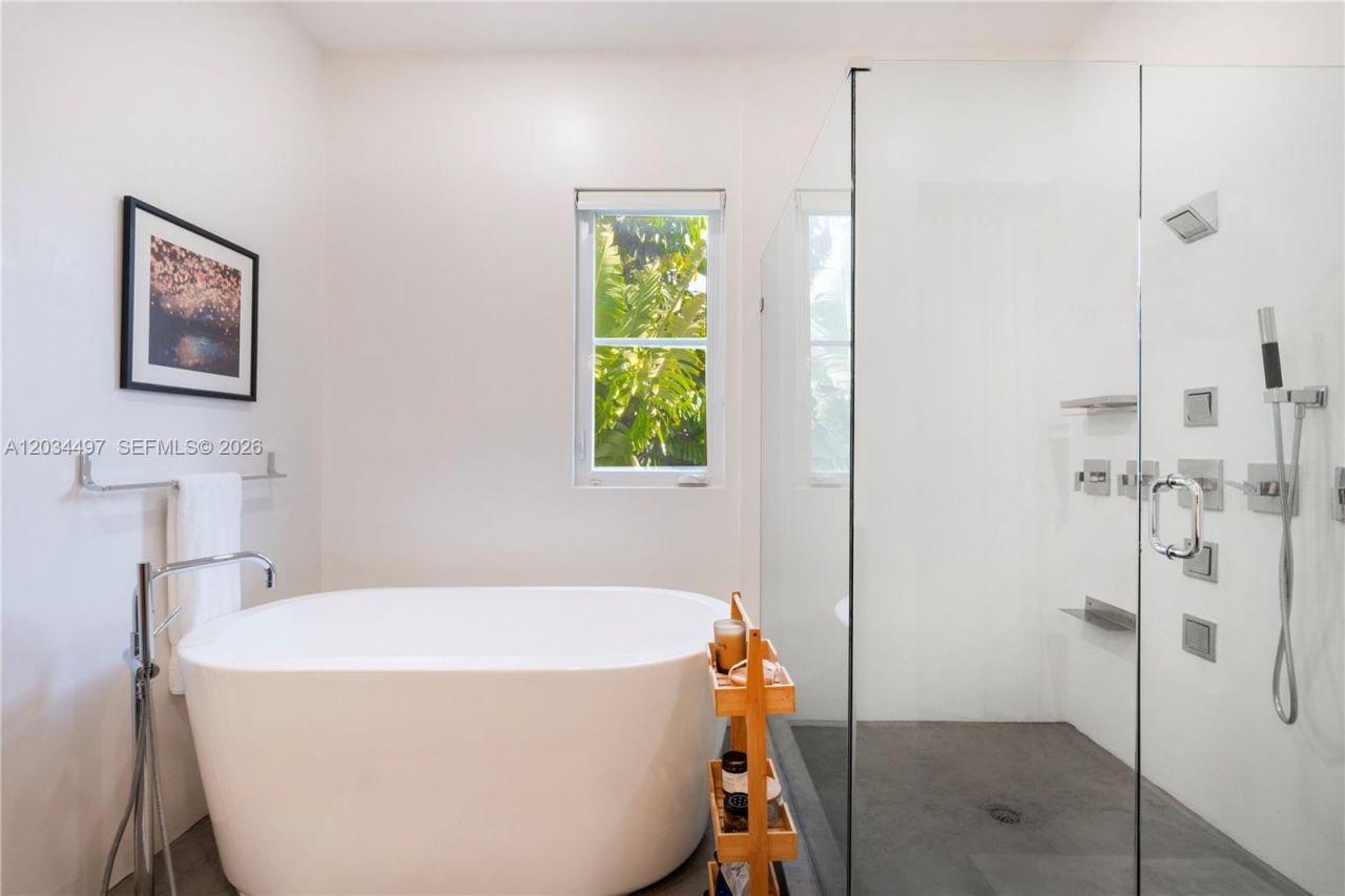 533 Anastasia Ave , Unit 533, Coral Gables, FL 33134 Photo