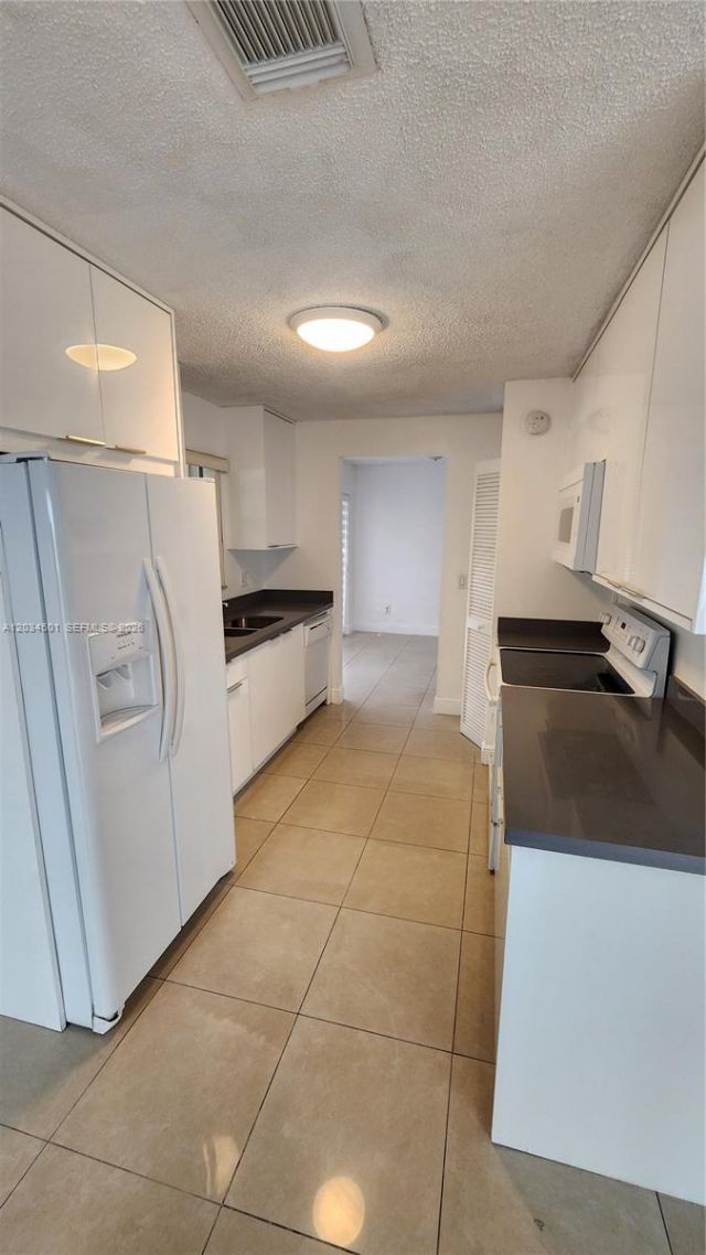 10122 SW 223rd Ter, Cutler Bay, FL 33190 Photo