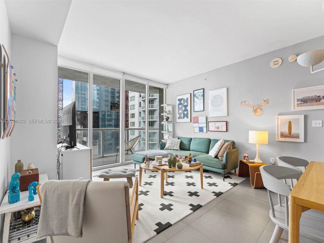 253 NE 2nd St , Unit 1801, Miami, FL 33132 Photo