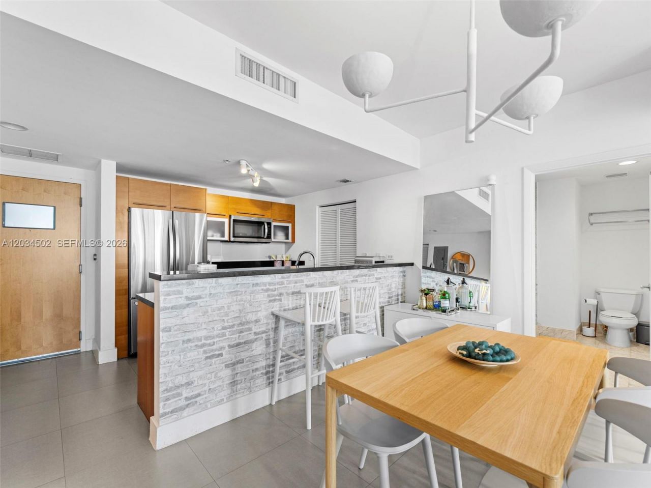 253 NE 2nd St , Unit 1801, Miami, FL 33132 Photo