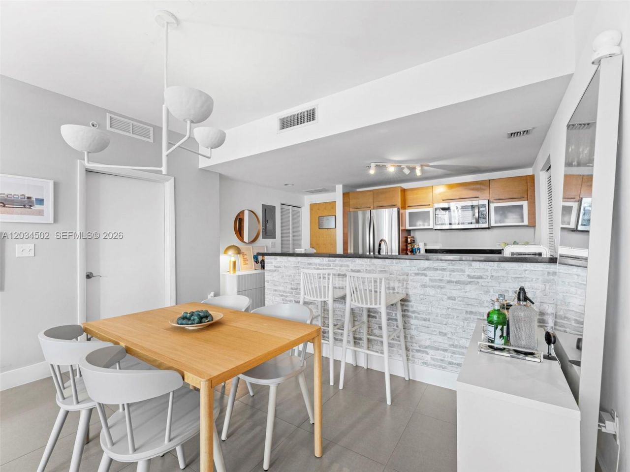 253 NE 2nd St , Unit 1801, Miami, FL 33132 Photo