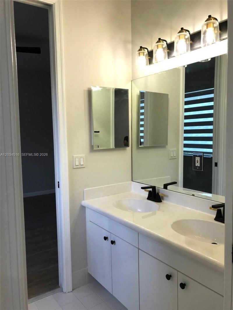 2501 Poinciana Dr, Weston, FL 33327 Photo