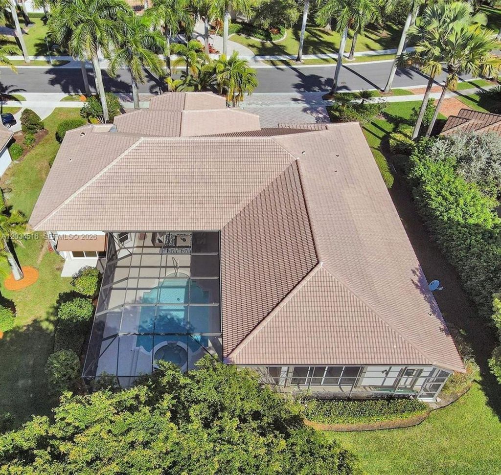 2501 Poinciana Dr, Weston, FL 33327 Photo