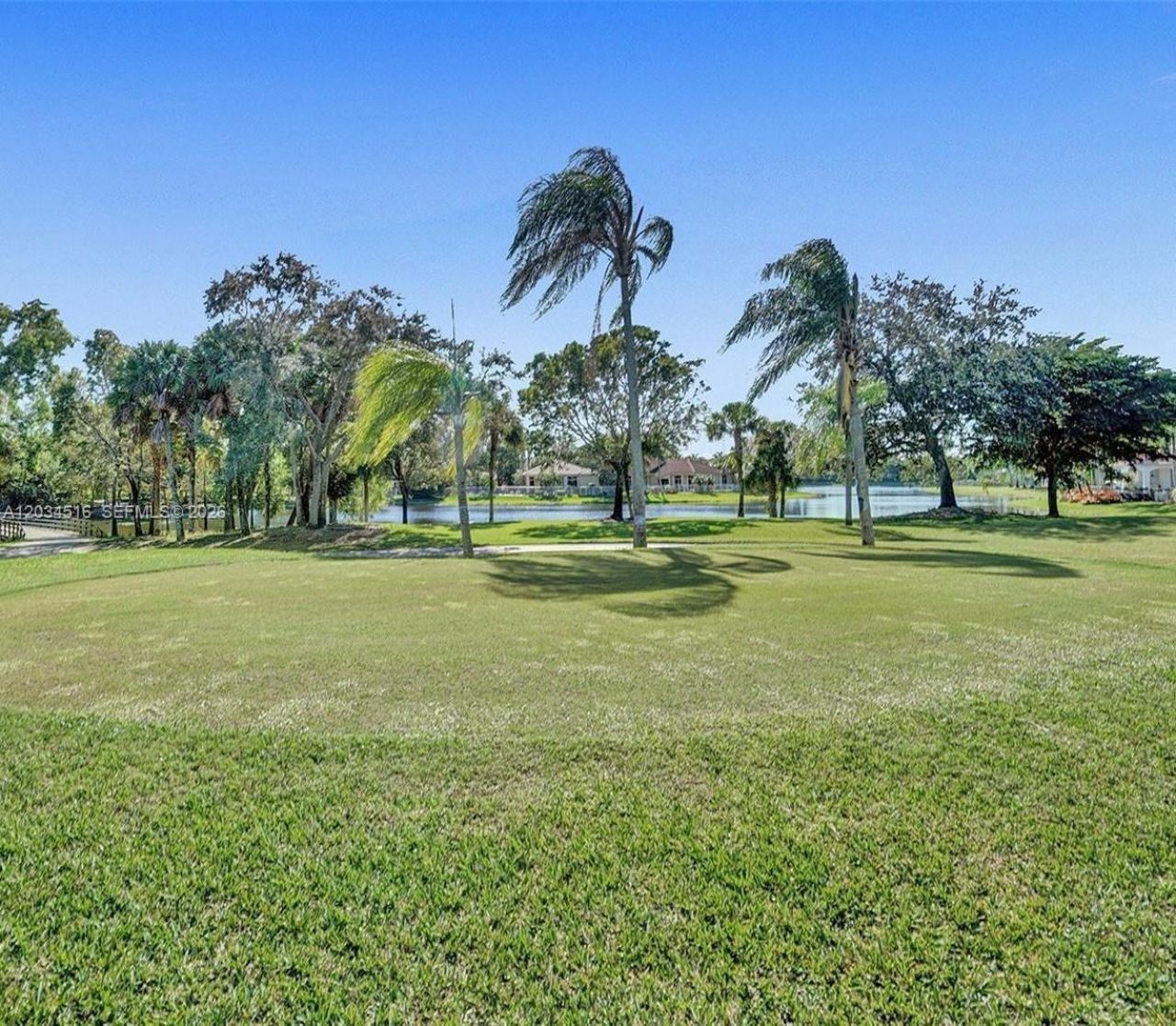 2501 Poinciana Dr, Weston, FL 33327 Photo