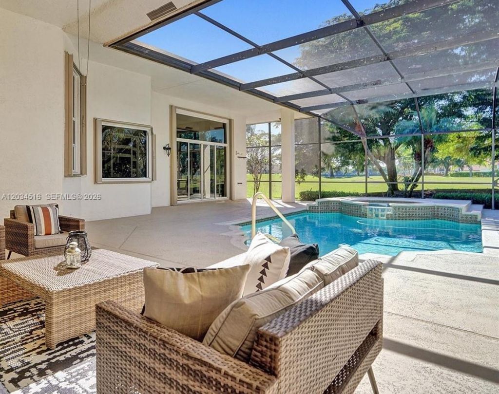 2501 Poinciana Dr, Weston, FL 33327 Photo
