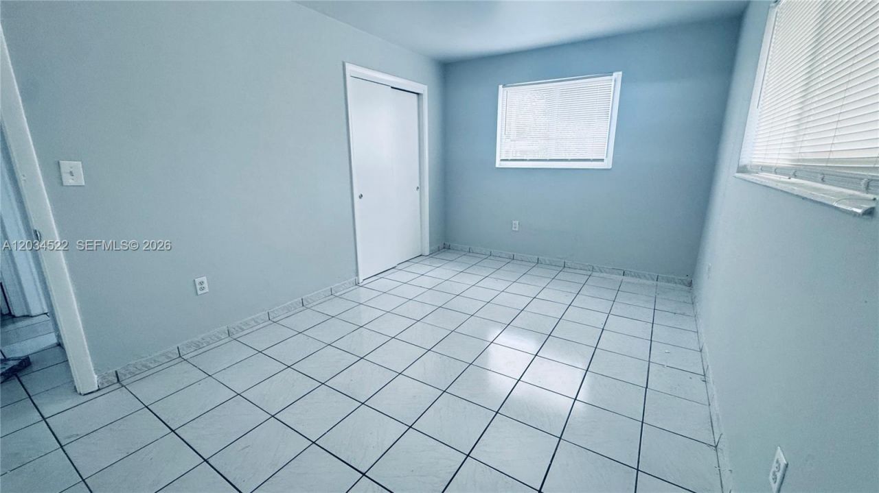 2732 NW 16th Ter , Unit 2734, Miami, FL 33125 Photo