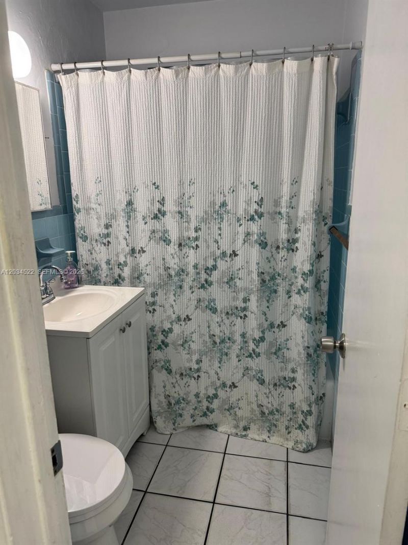 2732 NW 16th Ter , Unit 2734, Miami, FL 33125 Photo
