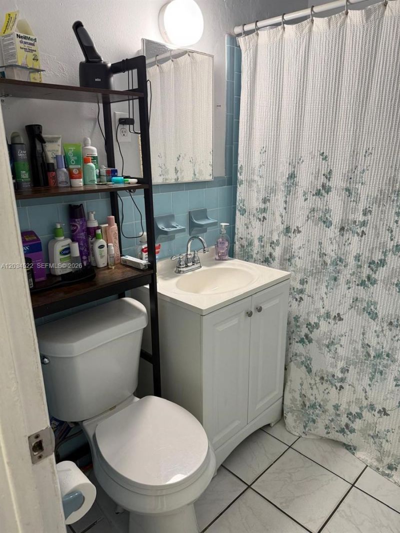 2732 NW 16th Ter , Unit 2734, Miami, FL 33125 Photo