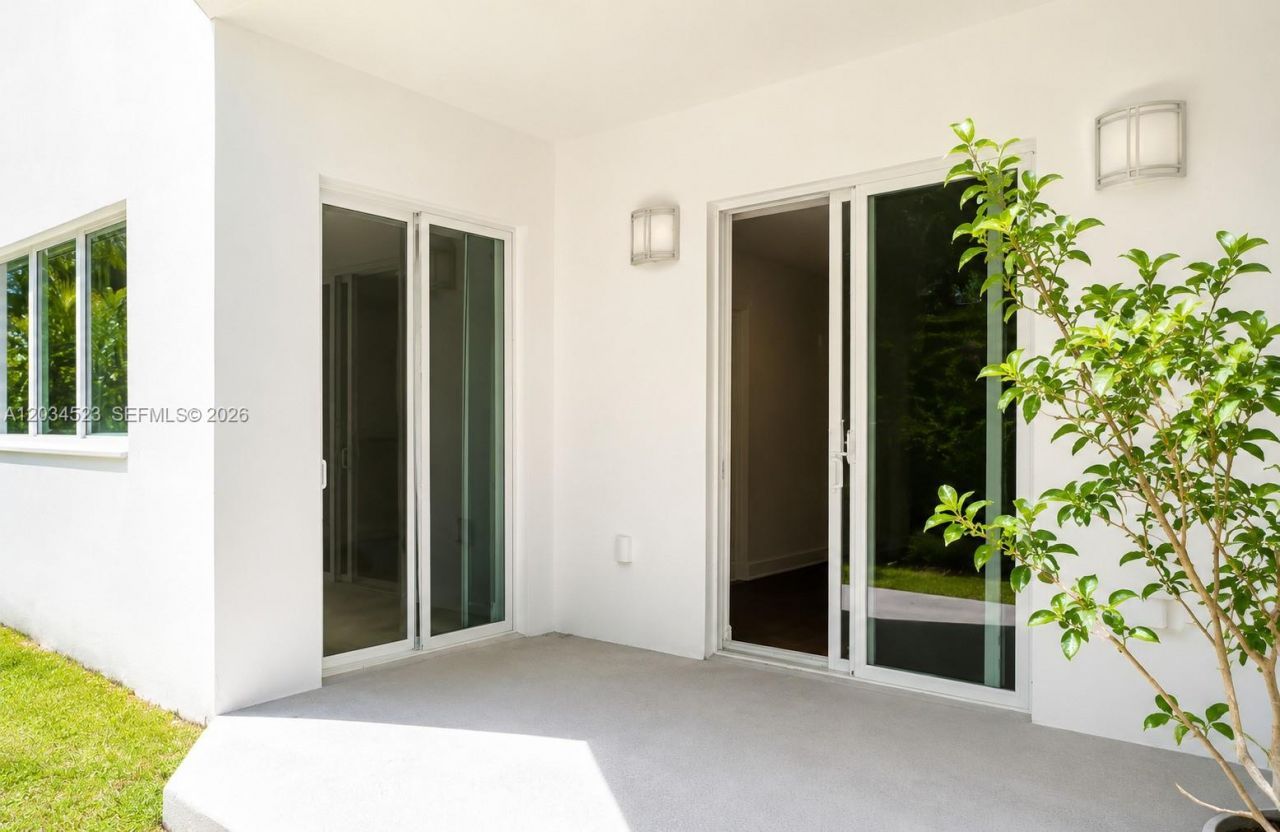 652 NE 63rd St , Unit 105, Miami, FL 33138 Photo