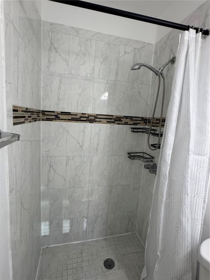540 Beacom Blvd , Unit 540, Miami, FL 33135 Photo