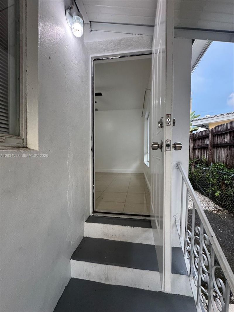 540 Beacom Blvd , Unit 540, Miami, FL 33135 Photo