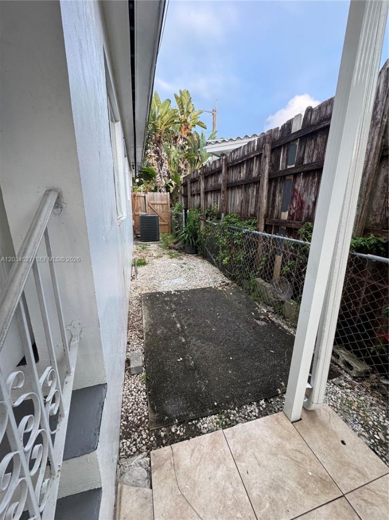 540 Beacom Blvd , Unit 540, Miami, FL 33135 Photo