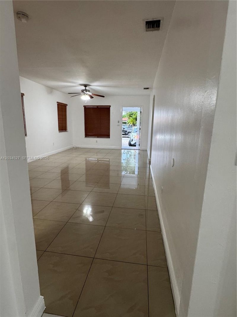 540 Beacom Blvd , Unit 540, Miami, FL 33135 Photo