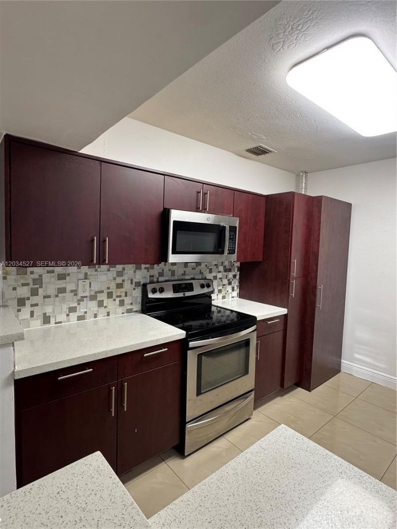 540 Beacom Blvd , Unit 540, Miami, FL 33135 Photo