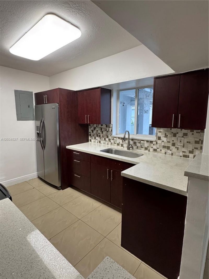 540 Beacom Blvd , Unit 540, Miami, FL 33135 Photo