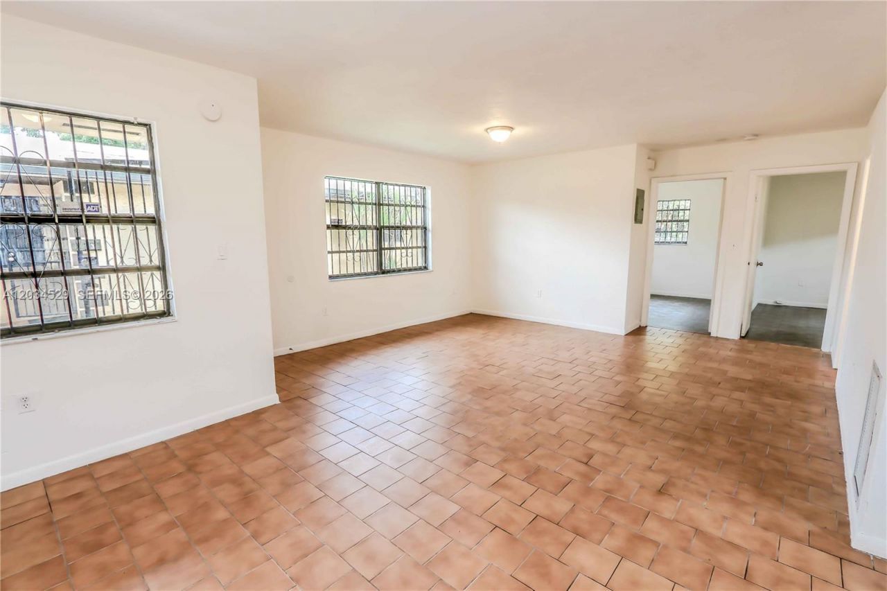 6747 NW 5th Ct , Unit 2, Miami, FL 33150 Photo