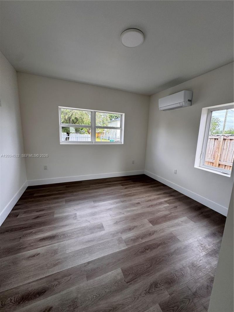 2239 NW 87th St , Unit 8, Miami, FL 33147 Photo