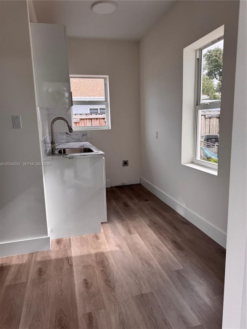 2239 NW 87th St , Unit 8, Miami, FL 33147 Photo