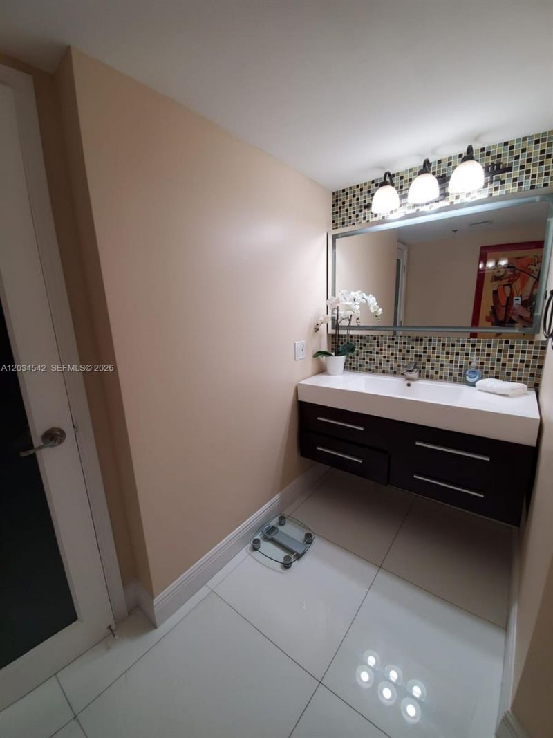 1717 N Bayshore Dr, Unit A-3646, Miami, FL 33132 Photo