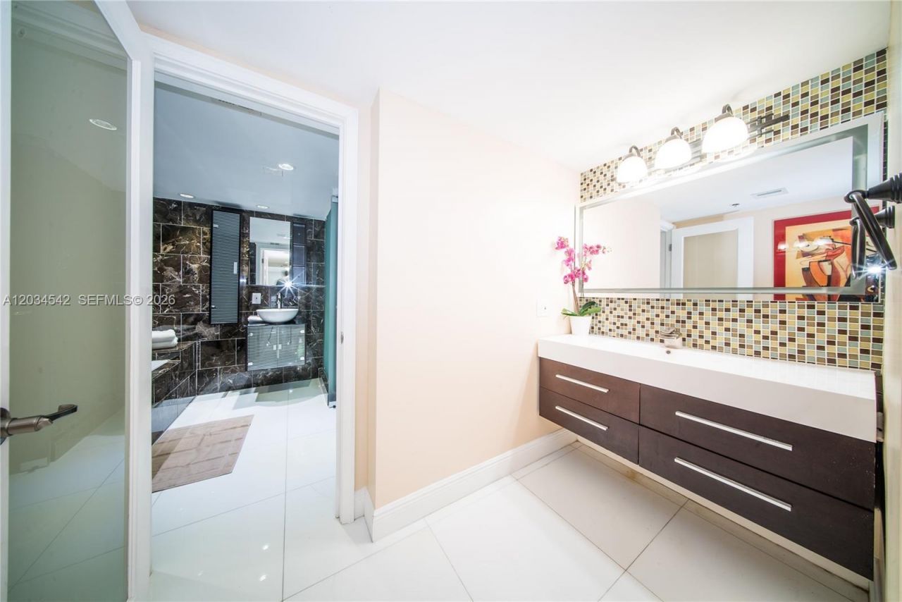 1717 N Bayshore Dr, Unit A-3646, Miami, FL 33132 Photo