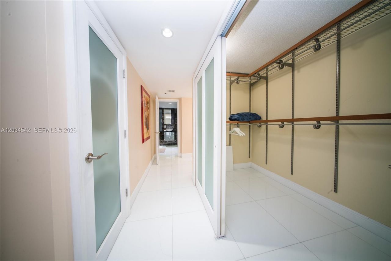 1717 N Bayshore Dr, Unit A-3646, Miami, FL 33132 Photo