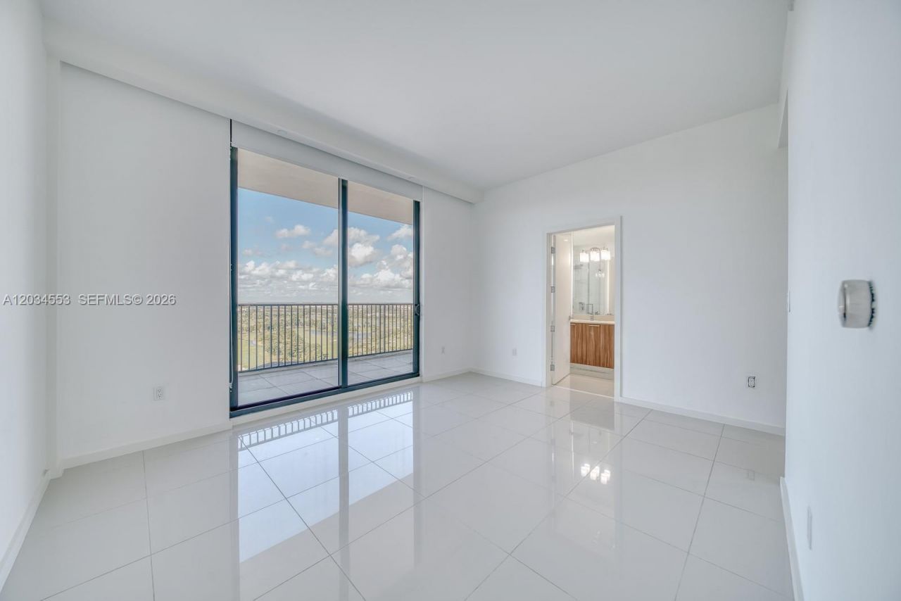 5252 NW 85th Ave , Unit PH2004, Doral, FL 33178 Photo