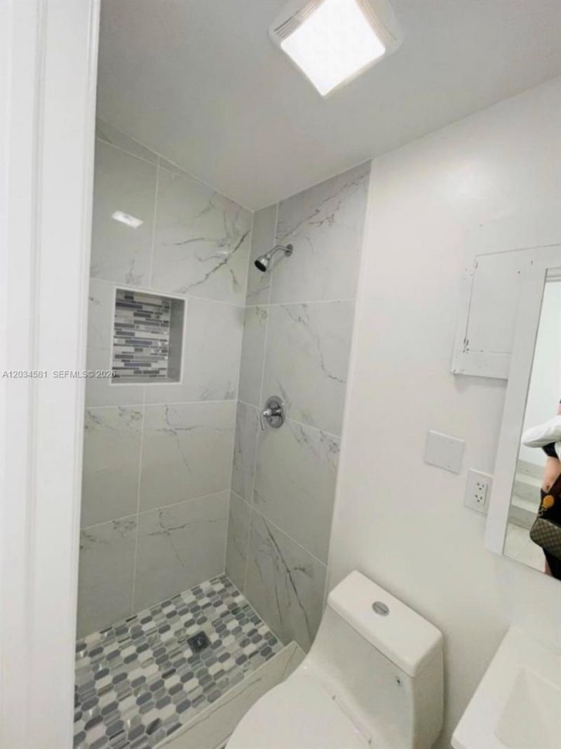 2735 Dewey St , Hollywood, FL 33020 Photo