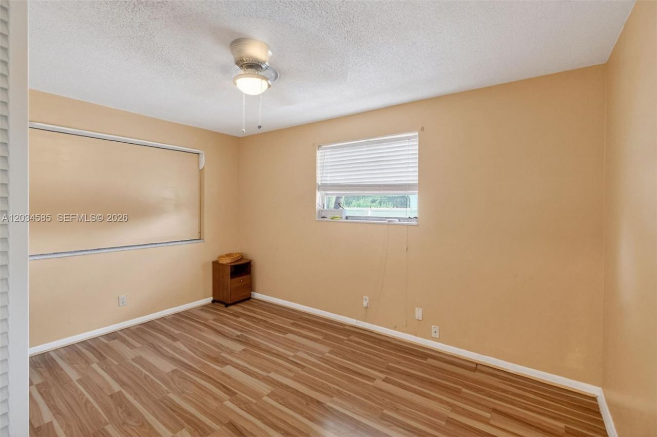 1901 N 56th Ave, Hollywood, FL 33021 Photo
