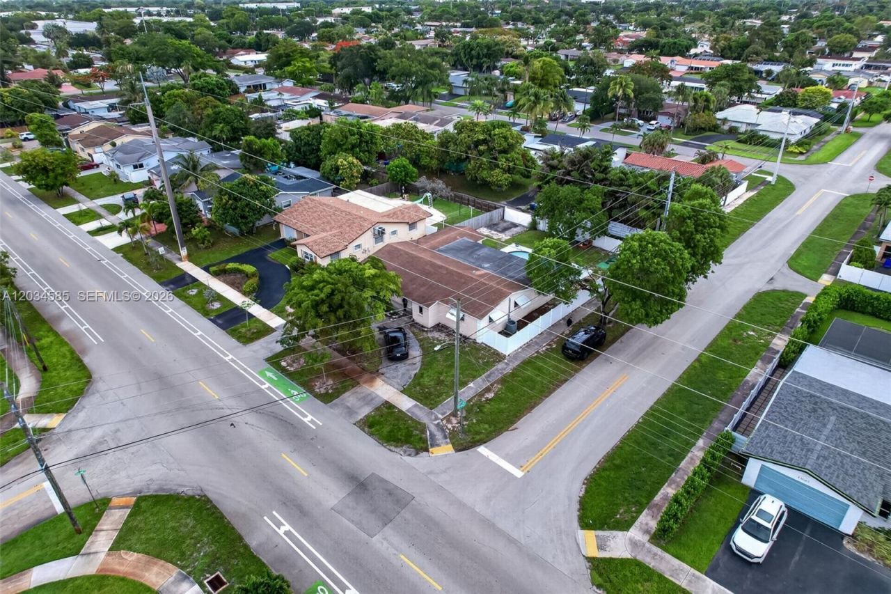 1901 N 56th Ave, Hollywood, FL 33021 Photo