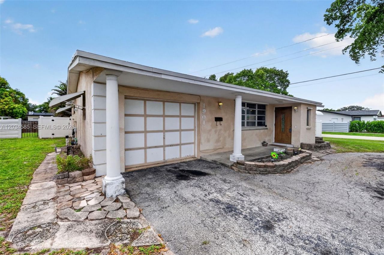 1901 N 56th Ave, Hollywood, FL 33021 Photo