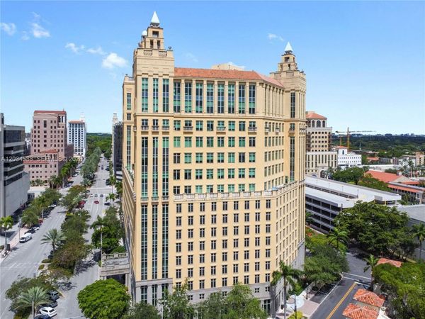 121 Alhambra Cir , Unit 1000, Coral Gables, FL 33134
