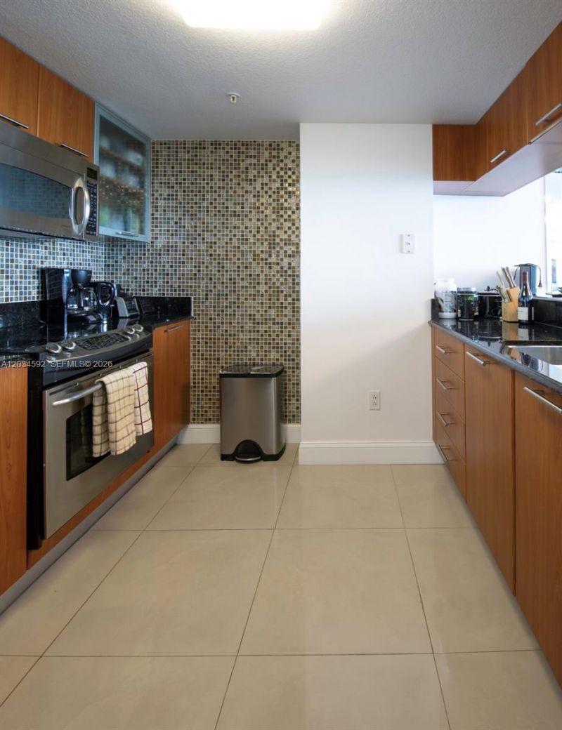 1800 N Bayshore Dr , Unit 2209, Miami, FL 33132 Photo