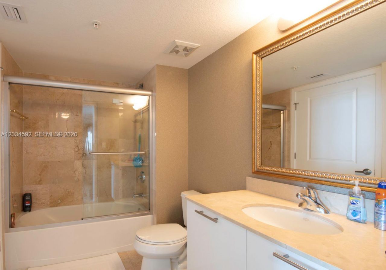 1800 N Bayshore Dr , Unit 2209, Miami, FL 33132 Photo