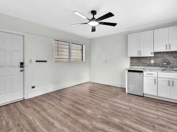 327 NE 55th St , Unit STUDIO, Miami, FL 33137