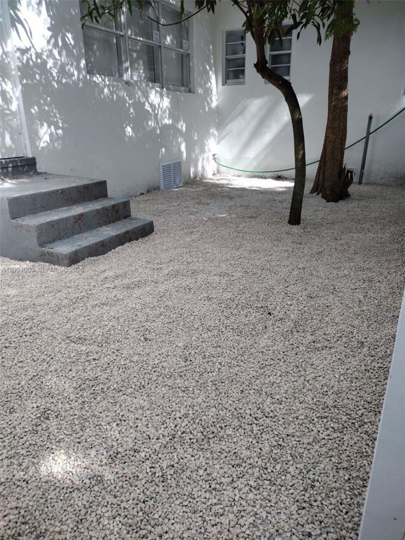 327 NE 55th St , Unit STUDIO, Miami, FL 33137 Photo
