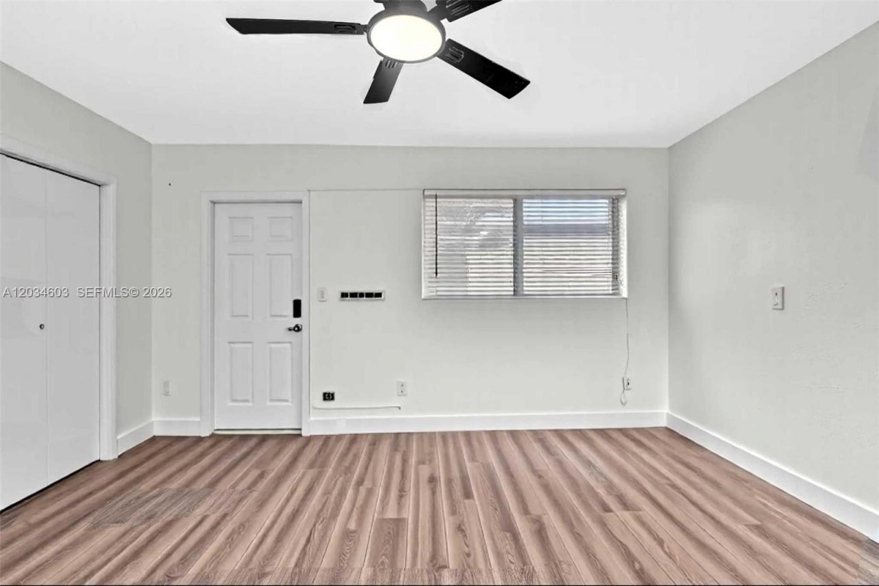 327 NE 55th St , Unit STUDIO, Miami, FL 33137 Photo