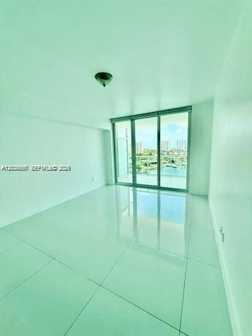 400 Sunny Isles Blvd , Unit 817, Sunny Isles Beach, FL 33160 Photo