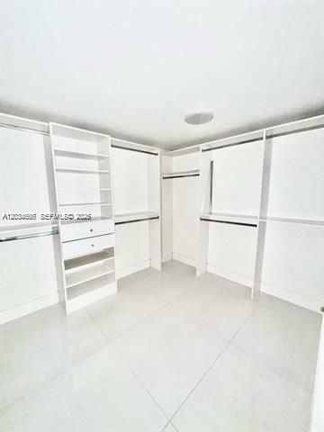400 Sunny Isles Blvd , Unit 817, Sunny Isles Beach, FL 33160 Photo