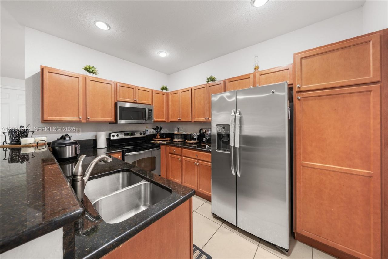 16958 SW 92nd St , Unit 16958, Miami, FL 33196 Photo