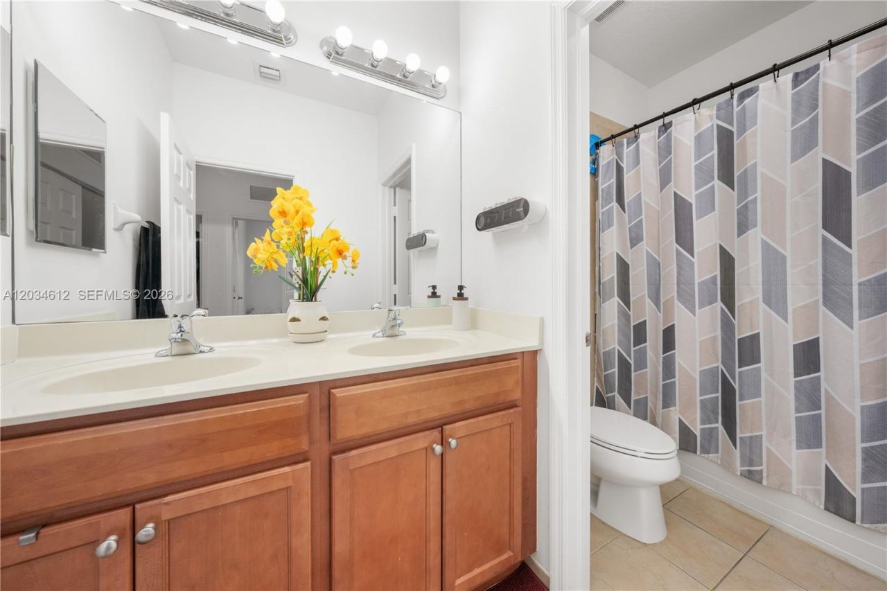 16958 SW 92nd St , Unit 16958, Miami, FL 33196 Photo