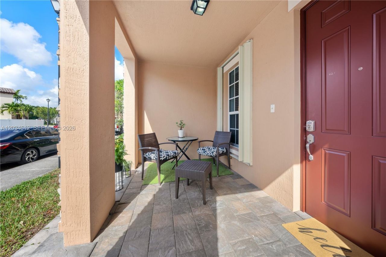 16958 SW 92nd St , Unit 16958, Miami, FL 33196 Photo